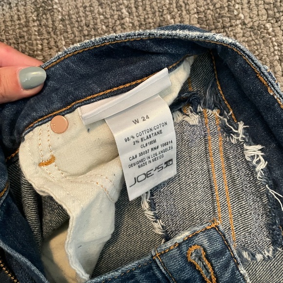 Joe’s crop ripped jean - Picture 2 of 4